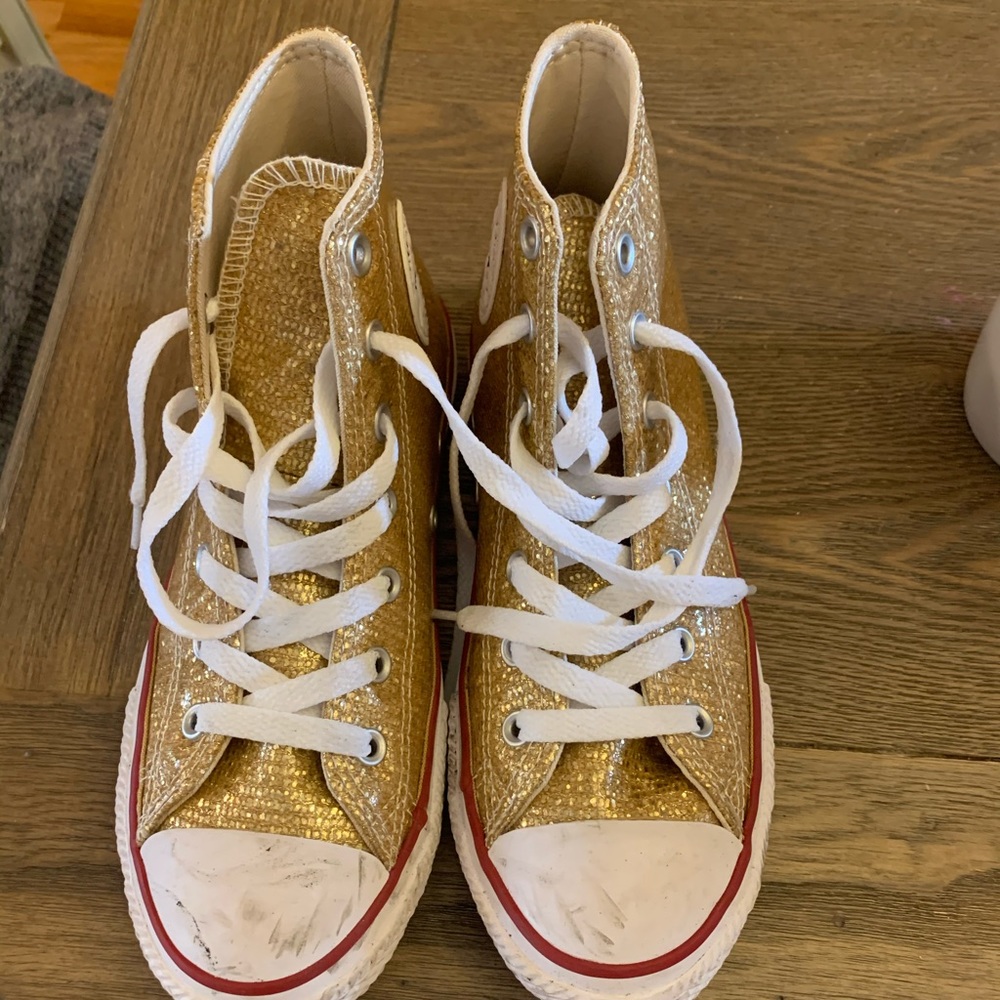 Girls gold glitter converse